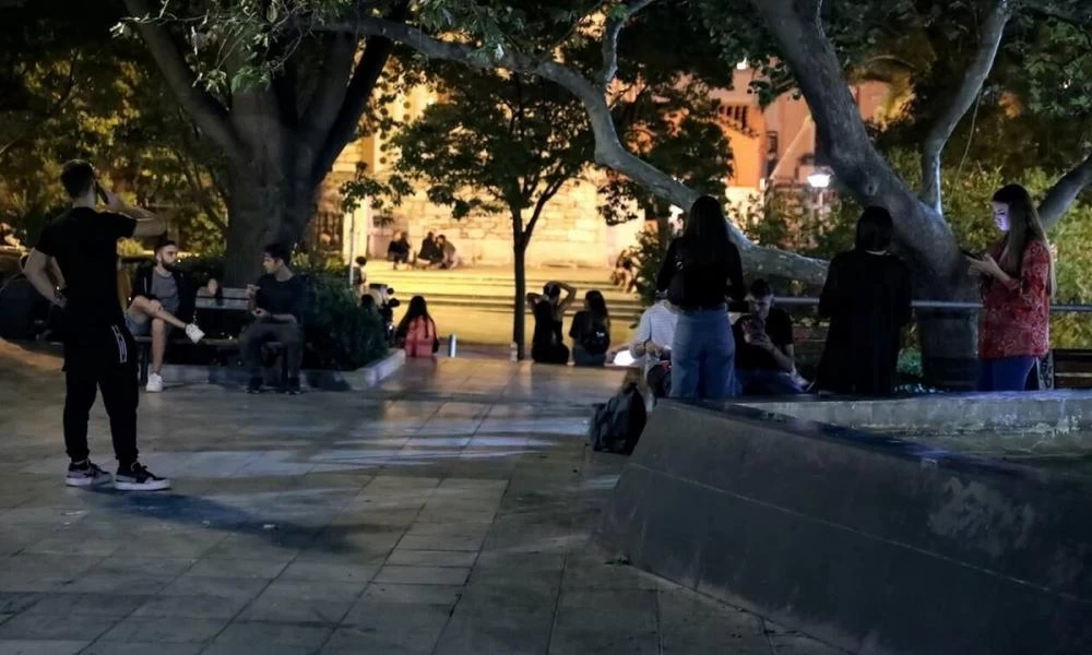 Κορονοϊός: Απαγόρευση κυκλοφορίας και το… παράδοξο του take away